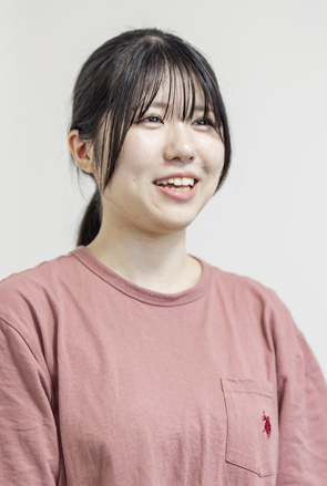 菅 綾花 イメージ1